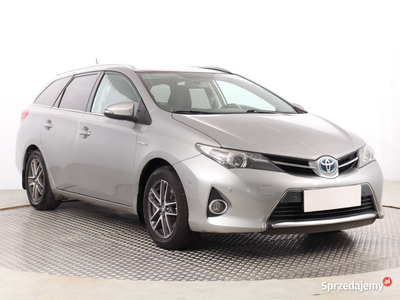 Toyota Auris Hybrid