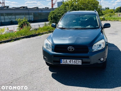 Toyota RAV4 2.0 VVT-i Luna