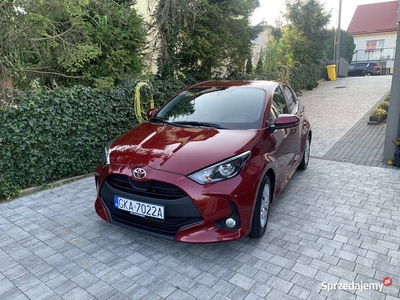 Toyota Yaris 1.5 vvti wzorowy stan bardzo mały przebieg