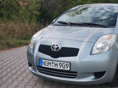 Toyota Yaris benzyna 1,3 .Jeden właściciel.Polecam