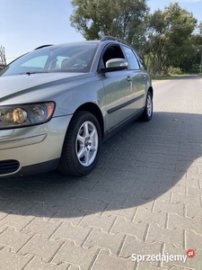 Volvo v50 benzyna tanio