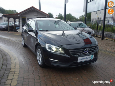 Volvo V60 Volvo V60 D3 2016 2.0 diesel 150 km automat xenon navigacja I (2…