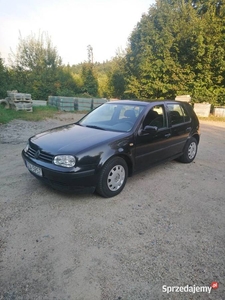 Vw golf iv 1.6SR benzyna 4drzwi