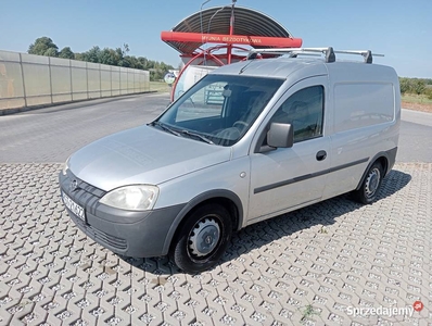 Zadbany opel combo 2005 gaz sekwecja długi