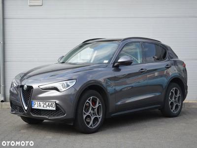 Alfa Romeo Stelvio 2.0 Turbo 16V AT8-Q4 Ti