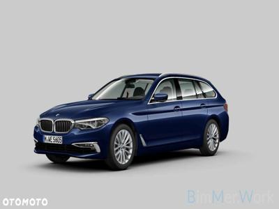 BMW Seria 5 520d xDrive Luxury Line