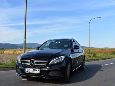 Mercedes-Benz Klasa C W205 sam parkuje, sam hamuje el. klapa Bi-Led Navi