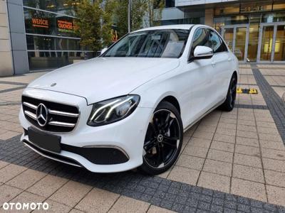 Mercedes-Benz Klasa E 220 d 4-Matic 9G-TRONIC