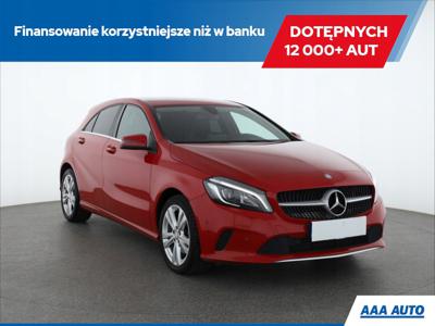 Mercedes Klasa A W176 Hatchback 5d Facelifting 180 122KM 2016