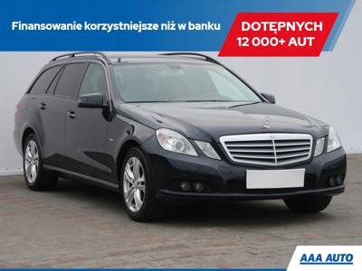 Mercedes Klasa E W212 Kombi 250 CGI BlueEFFICIENCY 204KM 2010