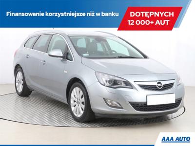 Opel Astra J 2010