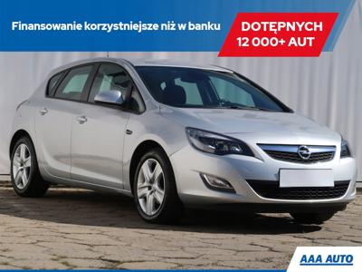 Opel Astra J Hatchback 5d 1.4 Turbo ECOTEC 140KM 2010