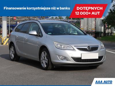 Opel Astra J Sports Tourer 1.6 Twinport ECOTEC 115KM 2011