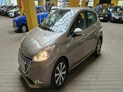 Peugeot 208 I Hatchback 3d 1.4 VTI 95KM 2012