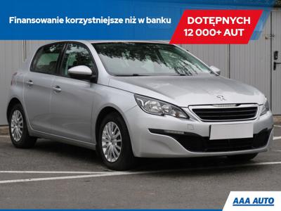 Peugeot 308 II Hatchback 5d 1.2 VTi 82KM 2014