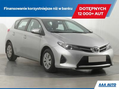 Toyota Auris II Hatchback 5d Facelifting 1.33 Dual VVT-i 99KM 2015