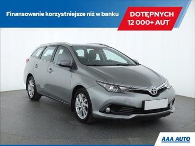 Toyota Auris II Touring Sports Facelifting 1.6 D-4D 112KM 2017