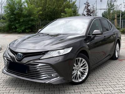 Toyota Camry IX 2020