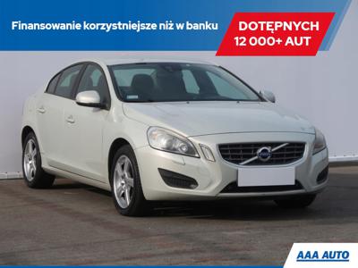 Volvo S60 II Sedan 2.0 D3 163KM 2010