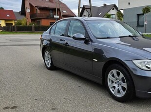 BMW Seria 3 318i