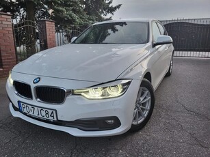 BMW Seria 3 320d xDrive Advantage sport