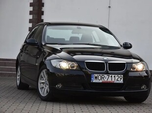 BMW Seria 3 320i