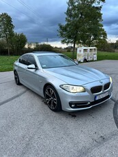 BMW Seria 5 528i xDrive Luxury Line