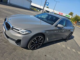 BMW Seria 5 545e xDrive Luxury Line