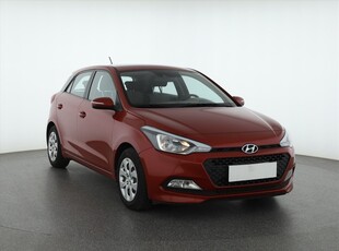 Hyundai i20 , Klima, Tempomat, Parktronic, Podgrzewane siedzienia