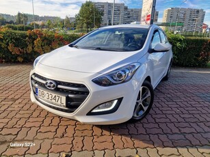 Hyundai i30 blue 1.4 YES Gold