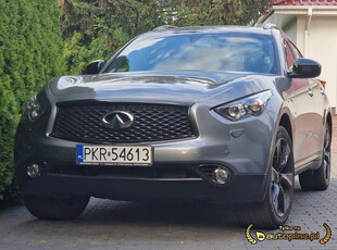 Infiniti QX70