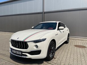 Maserati Levante Granlusso