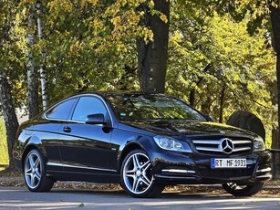 Mercedes-Benz Klasa C 200 Coupe (BlueEFFICIENCY)