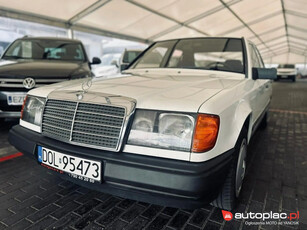 Mercedes-Benz W124