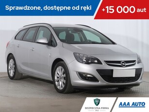 Opel Astra J Sports Tourer Facelifting 2.0 CDTI ECOTEC 165KM 2013