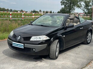 Renault Megane III Hatchback 1.9 dCi 130KM 2009