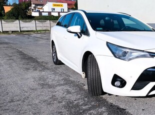 Toyota Avensis 2.0 D-4D Premium