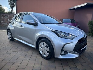 Toyota Yaris III 1.5-Hybryda-Automatic-Klimatronic-Kamery-Tempomat