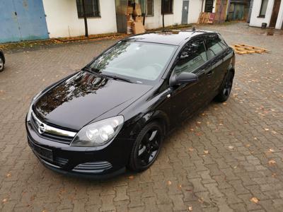 Astra GTC 1.6 105 km