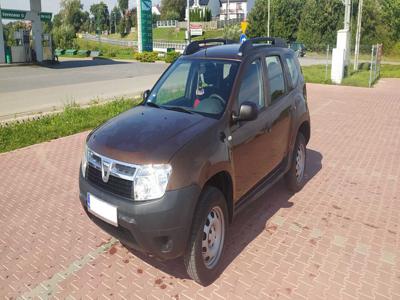 Dacia Duster z 2011roku, 1.6 Ben, 105kM.