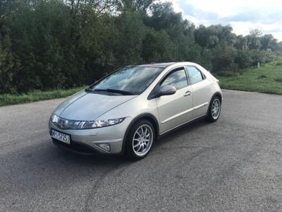 Honda Civic 1,8i V-TEC Executive