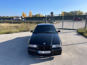 BMW Seria 3 328i