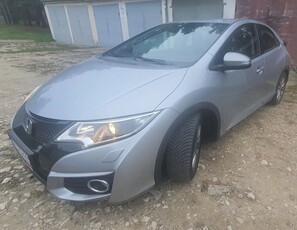 Honda Civic 1.8 Elegance (ADAS / Connect+)