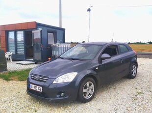 Kia Pro_cee'd 1.6 Crdi Comfort +