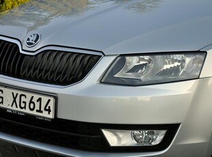 Škoda Octavia 1.6TDI(105KM)*Welur*Grzane Fotele*Reling*I Właściciel*Alu16