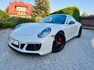 Porsche 911 Carrera 4 GTS PDK