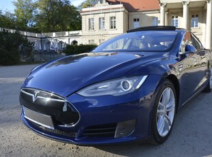 Tesla Model S Long Range