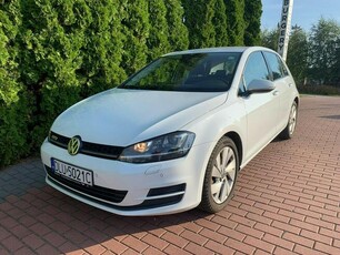 Volkswagen Golf 1.6 TDI Xenon Grzane fotele Navi BT