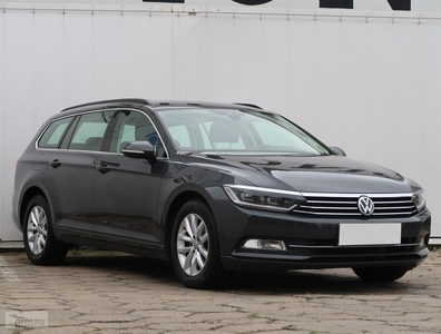 Volkswagen Passat B8 , Salon Polska, 1. Właściciel, VAT 23%, Navi, Klimatronic,