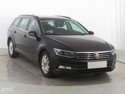 Volkswagen Passat B8 , Salon Polska, Serwis ASO, Automat, Navi, Klimatronic,